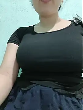 Snapshot of Shiny_Babe chatting on July 22, 3:04 pm Shiny Babe online show from July 22, 3:04 pm