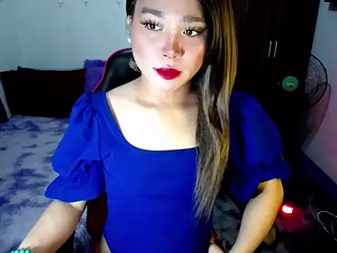 Urassiansweetcummer online show from December 19, 2:07 am