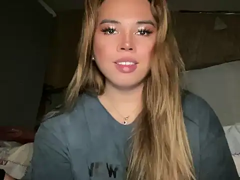 Snapshot of goddessofalltime chatting on March 4, 9:21 pm goddessofalltime online show from March 4, 9:21 pm