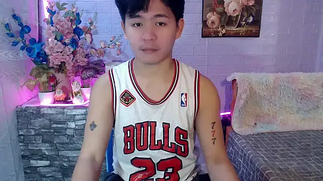 Snapshot of Albertx_Destroyer69 chatting on June 11, 3:15 am Albertx Destroyer69 online show from June 11, 3:15 am