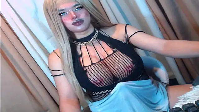 Snapshot of GoddessOFHUGEx chatting on October 8, 9:07 am GoddessOFHUGEx online show from October 8, 9:07 am