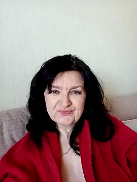 Snapshot of MilaSky4701 chatting on February 21, 9:32 am MilaSky4701 online show from February 21, 9:32 am