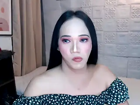 Snapshot of kakaibabe_bridgett chatting on September 20, 1:17 am kakaibabe bridgett online show from September 20, 1:17 am