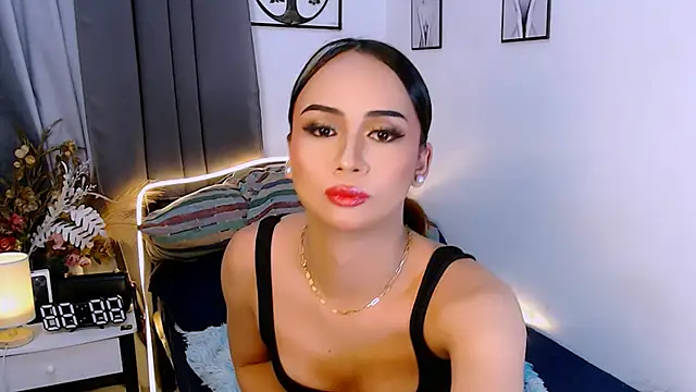 Zialustts online show from October 10, 4:06 pm