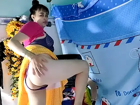 Snapshot of emgaixinhngoan chatting on September 13, 4:18 pm emgaixinhngoan online show from September 13, 4:18 pm