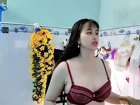 Snapshot of emgaixinhngoan chatting on September 24, 12:08 pm emgaixinhngoan online show from September 24, 12:08 pm