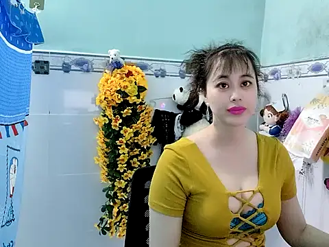 Snapshot of emgaixinhngoan chatting on September 30, 12:37 am emgaixinhngoan online show from September 30, 12:37 am