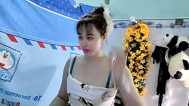 Snapshot of emgaixinhngoan chatting on October 2, 3:57 am emgaixinhngoan online show from October 2, 3:57 am