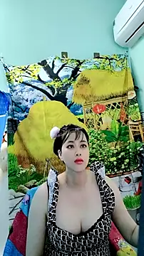 Snapshot of emgaixinhngoan chatting on December 18, 1:22 am emgaixinhngoan online show from December 18, 1:22 am