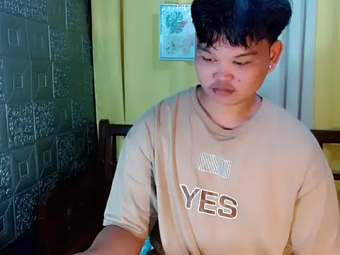 Reynelcock online show from October 29, 10:55 pm