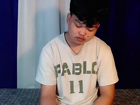 Reynelcock online show from November 7, 1:27 am