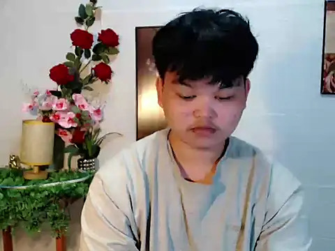Snapshot of Reynelcock chatting on June 6, 4:50 am Reynelcock online show from June 6, 4:50 am