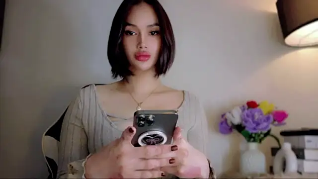 Snapshot of anna_lala7 chatting on July 21, 10:34 pm anna lala7 online show from July 21, 10:34 pm