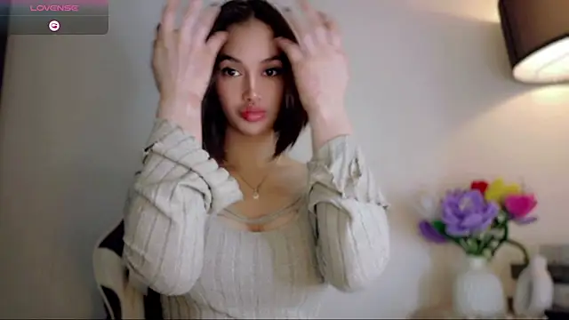 Snapshot of anna_lala7 chatting on August 1, 10:19 pm anna lala7 online show from August 1, 10:19 pm