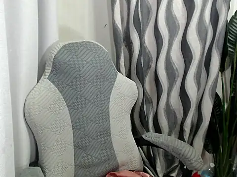 sweetiie caren online show from July 28, 3:21 pm