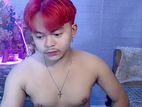 Snapshot of urguy_toshi chatting on May 21, 12:12 pm urguy toshi online show from May 21, 12:12 pm