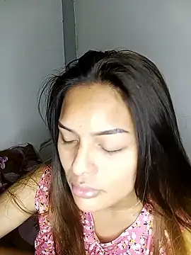 Snapshot of Wena_Larson88 chatting on November 3, 6:09 pm Wena Larson88 online show from November 3, 6:09 pm