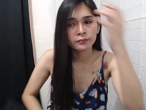 Snapshot of sweetsasha68 chatting on March 2, 3:20 am sweetsasha68 online show from March 2, 3:20 am