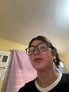 Snapshot of CassieXMarga chatting on April 6, 3:26 am CassieXMarga online show from April 6, 3:26 am