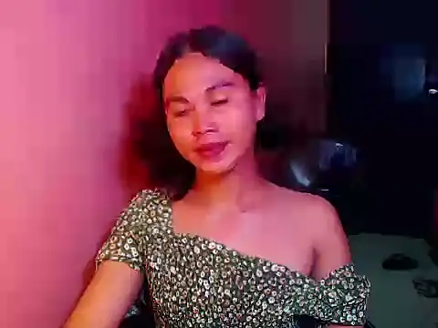 Snapshot of Sassy_Bianca chatting on June 17, 5:21 am Sassy Bianca online show from June 17, 5:21 am