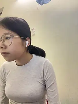 meomeo2k6 online show from November 7, 6:24 am