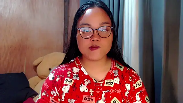 Snapshot of _Lylia chatting on October 6, 9:45 pm Lylia online show from October 6, 9:45 pm