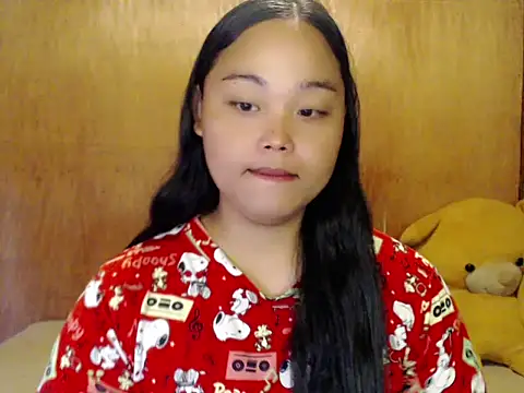 Snapshot of _Lylia chatting on October 19, 8:48 am Lylia online show from October 19, 8:48 am