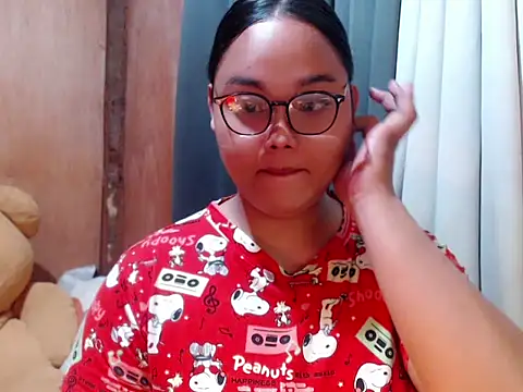  Lylia online show from December 19, 6:53 am