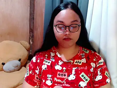  Lylia online show from February 4, 9:09 pm