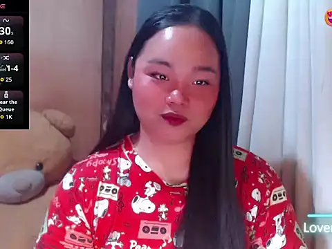 Snapshot of _Lylia chatting on June 7, 6:00 pm Lylia online show from June 7, 6:00 pm