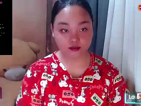Snapshot of _Lylia chatting on June 8, 8:48 am Lylia online show from June 8, 8:48 am