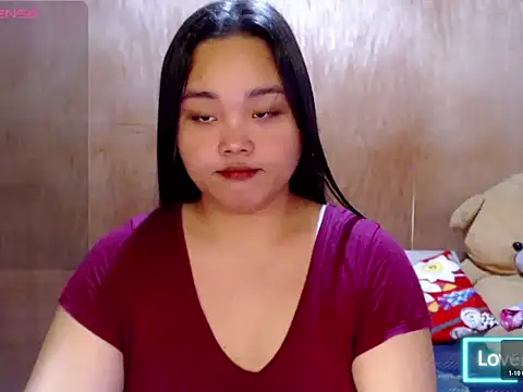 Snapshot of _Lylia chatting on August 2, 1:53 pm Lylia online show from August 2, 1:53 pm