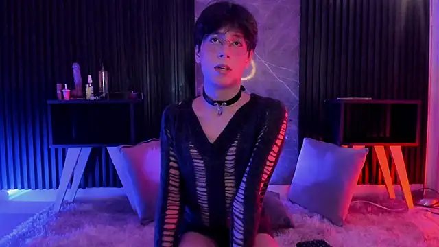 luixdust  online show from September 16, 4:46 am