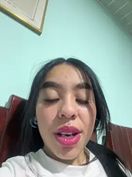 Snapshot of Xiiki chatting on May 10, 2:06 am Xiiki online show from May 10, 2:06 am