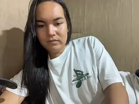 Snapshot of Enchantress_Magdalena chatting on July 10, 10:40 am Enchantress Magdalena online show from July 10, 10:40 am