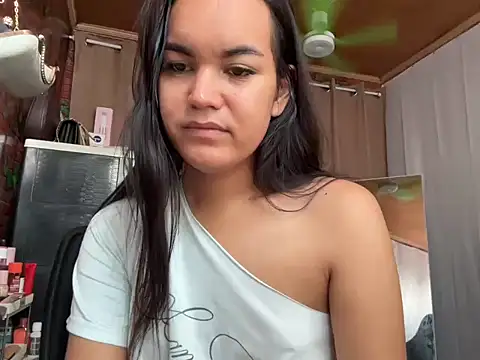 Snapshot of Enchantress_Magdalena chatting on July 31, 4:01 am Enchantress Magdalena online show from July 31, 4:01 am