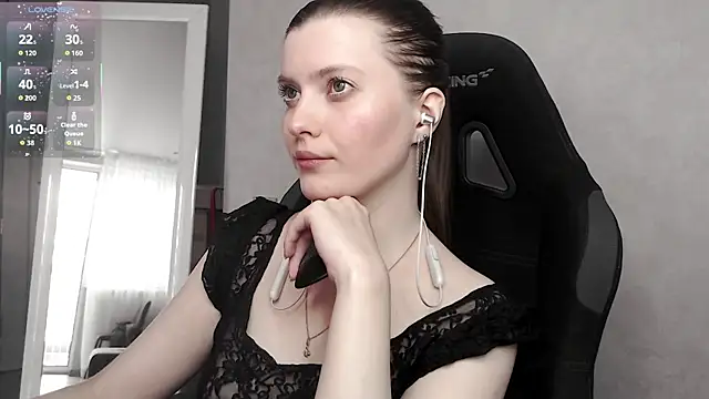 Snapshot of cute_elfy_ chatting on September 8, 2:16 pm cute elfy online show from September 8, 2:16 pm