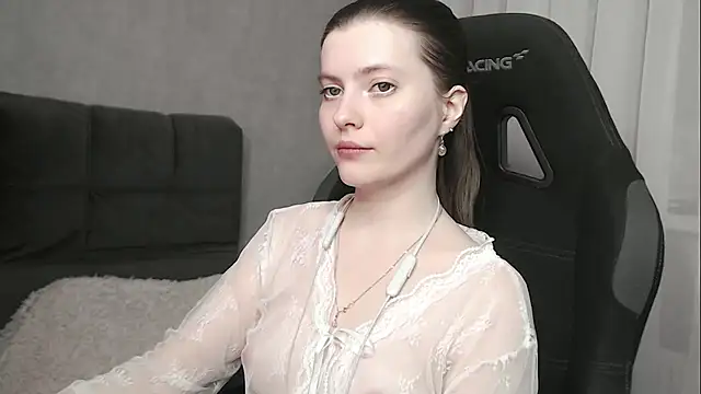 Snapshot of cute_elfy_ chatting on November 12, 2:28 pm cute elfy online show from November 12, 2:28 pm