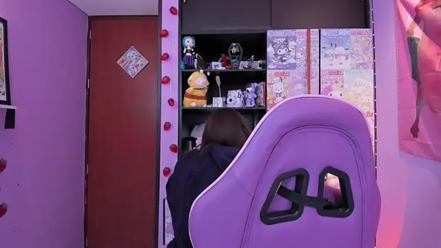 Vero Osb  online show from February 12, 11:33 pm