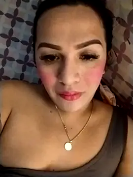 enoria1992 online show from December 2, 1:33 am