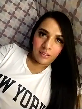Snapshot of enoria1992 chatting on May 4, 3:30 pm enoria1992 online show from May 4, 3:30 pm