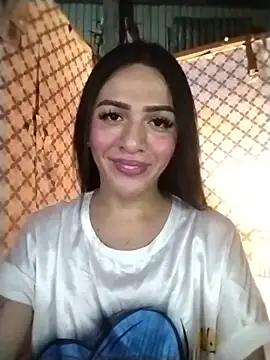 Snapshot of enoria1992 chatting on May 25, 2:12 pm enoria1992 online show from May 25, 2:12 pm