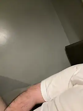 small dick123  online show from July 23, 9:13 pm