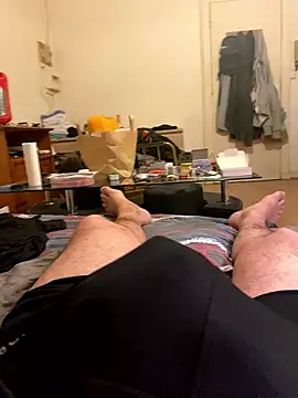 Snapshot of jackadi33 chatting on January 8, 9:17 pm jackadi33 online show from January 8, 9:17 pm