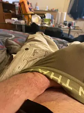 Snapshot of jackadi33 chatting on February 6, 3:59 pm jackadi33 online show from February 6, 3:59 pm