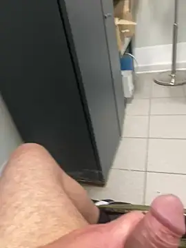 Snapshot of jackadi33 chatting on February 7, 1:04 pm jackadi33 online show from February 7, 1:04 pm