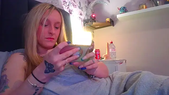 LucyRoseMae online show from May 12, 5:43 pm