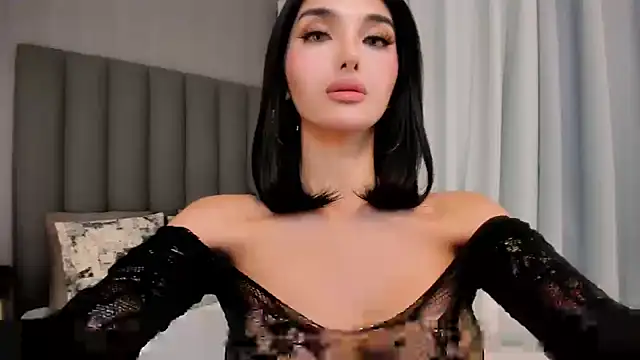 EmeraldGreyson online show from February 4, 12:27 am