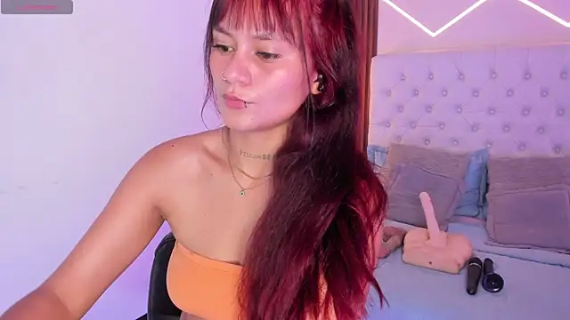 Snapshot of Miiaa_jones chatting on May 15, 1:07 pm Miiaa jones online show from May 15, 1:07 pm