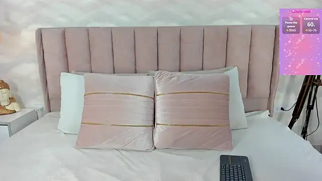  Im genesis  online show from October 5, 8:51 pm